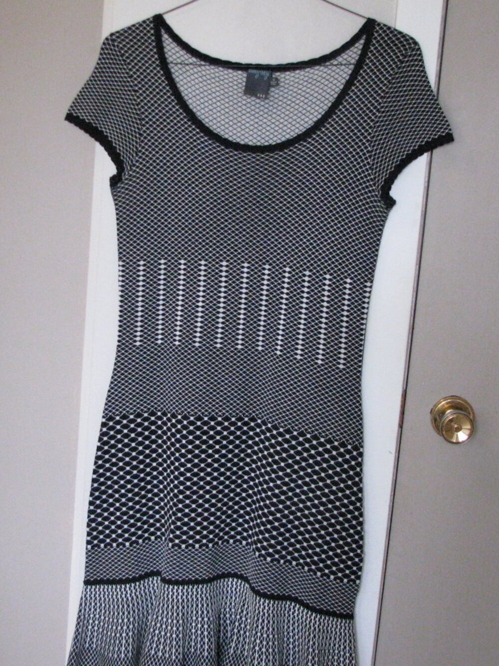 Knee length Gabby Skye Dress